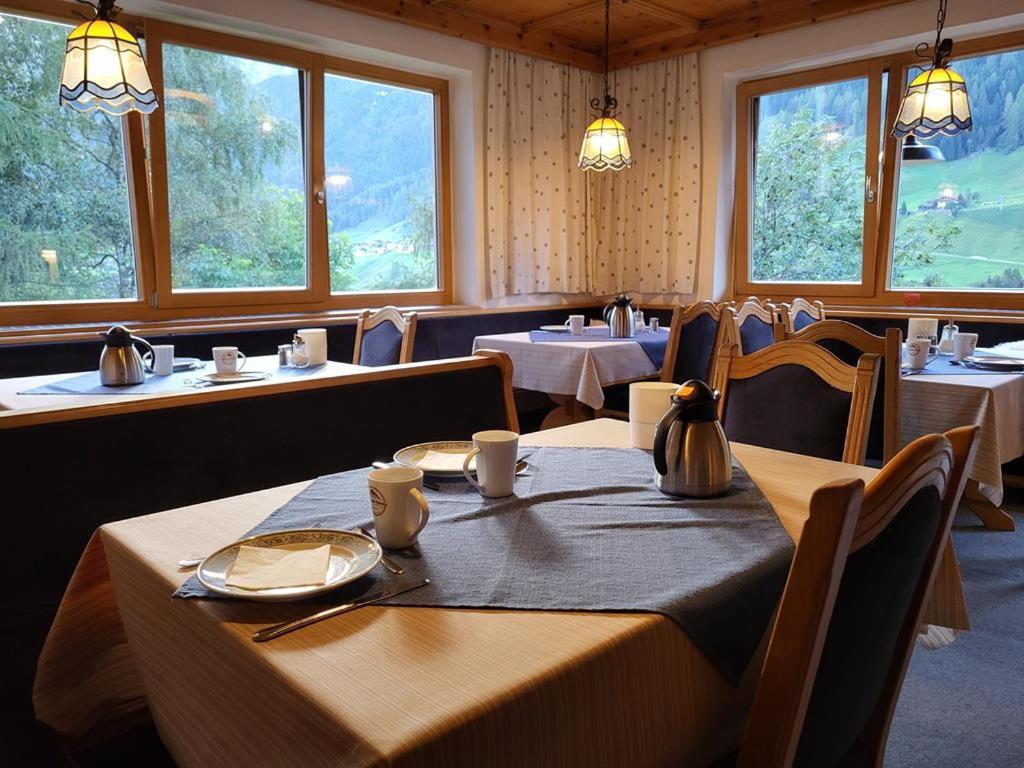 Pension Terra Neustift im Stubaital Eksteriør billede